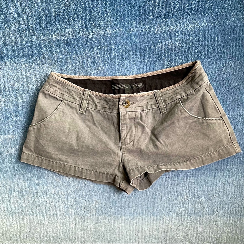 ⚠️LAST CHANCE Vans Grey Low Rise Short